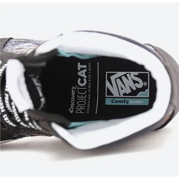 VANS X PROJECT CAT KIDS COMFYCUSH SK8-HI ZIP | NEW in BOX/NWT!!👟🖤 - Picture 6 of 7